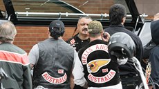 Austrálie bojuje s motorká�skými gangy. Ú�ady si do�láply i na legendární Hells...