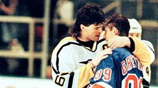 Jaromír Jágr jako kapitán Pittsburghu v roce 1998