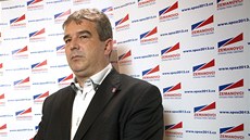 Zemanovci nepustili noviná�e do svého volebního �tábu nedaleko Pra�ského hradu.