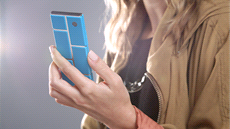 Motorola vyvíjí modulární smartphone Ara inspirovaný projektem Phonebloks.