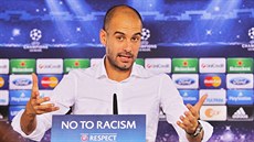 Trenér Pep Guardiola z Bayernu Mnichov ped zápasem Ligy mistr proti Plzni