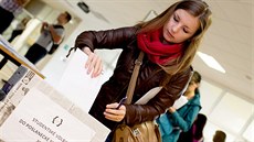 Studenti volili nane�isto na Univerzit� Hradec Králové.