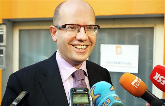 Bohuslav Sobotka ped zaátkem jednání gremia SSD.