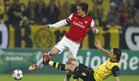 Tomá Rosický v akci v nedávném utkání Ligy mistr v Dortmundu.
