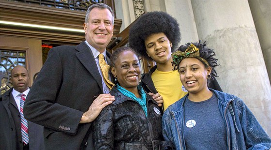 Nový starosta New Yorku Bill de Blasio s manelkou Chirlane McCray, synem