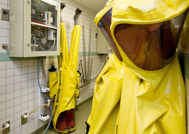 Czech Soldier Hospitalized After Returning From Ebola-Affected Region