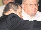 V roce 2009 byl Novák na kongresu ODS jet vlivným muem, u stolu s dalími...