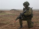 Estonské jednotky bhem cviení NATO v Polsku