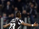 GÓÓÓL. Arturo Vidal z Juventusu dal v Lize mistr gól Realu Madrid a takovou...