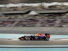 JEDE KRÁL. Nmecký jezdec formule 1 Sebastian Vettel na okruhu Velké ceny Abú...