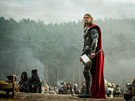 Chris Hemsworth v zábru z filmu Thor II: Temný svt