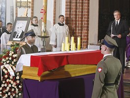 "Louíme se s premiérem z doby systémového pelomu v naí zemi, s architektem a...