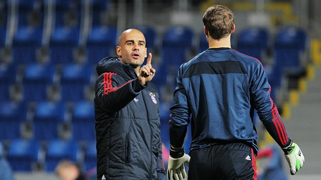 KDEPAK, PANKU. Pep Guardiola na trninku Bayernu Mnichov v Plzni. 