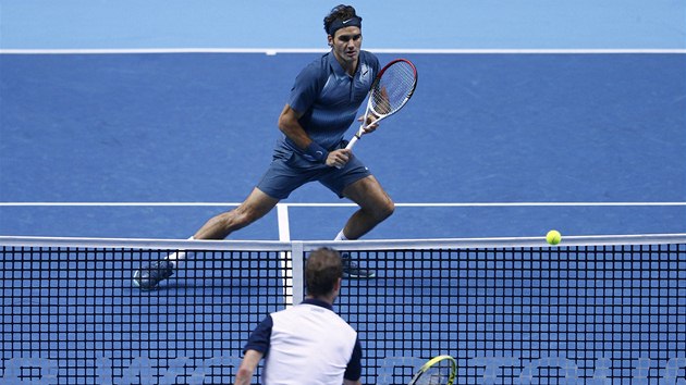 NA STI. Richard Gasquet se pokou vyzrt na Rogera Federera. 
