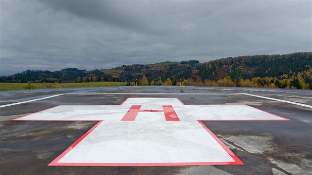 Pacienta s nakalivou nemoc by vrtulnk transportoval na heliport na stee vojenskho komplexu v Tchonn.