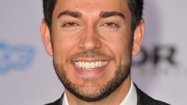 Zachary Levi (4. listopadu 2013)