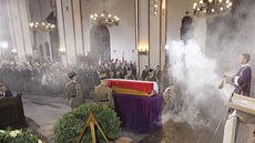 M�i slou�il kardinál a var�avský arcibiskup Kazimierz Nycz. Po ob�adu byla...