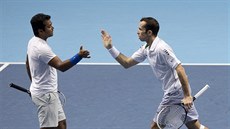 Tenisté Leander Paes a Radek tpánek na Turnaji mistr