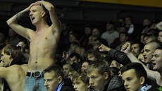 Jakoby chomutov�tí hokejoví fanou�ci nemohli pochopit, �e se jejich tým ocitl...