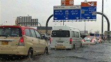 I v Dubaji ob�as napr�í. I kdy� je to jen párkrát v roce, stojí to za to.