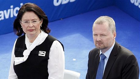 Bývalá pedsedkyn Snmovny Miroslava Nmcová a exministr kolství Petr Fiala,