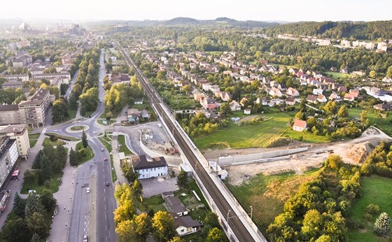 Pohled na stavbu velmi důležitého podjezdu železniční trati Třinec - Lyžbice.