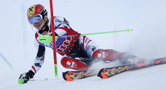 Marcel Hirscher  na trati slalomu v Levi.