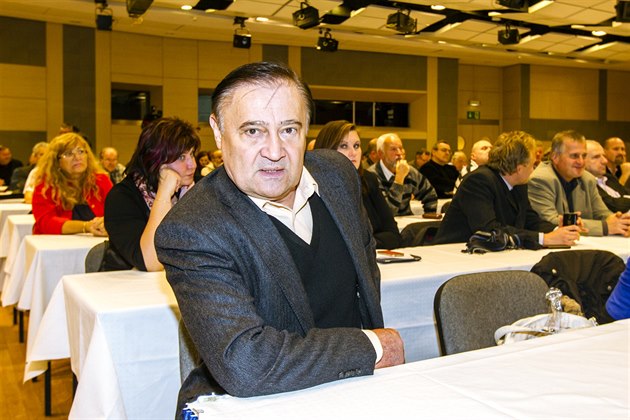 V Kongresovém centru se uskute�nila sch�ze nespokojených (ex)Zemanovc� a jejich...