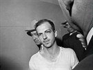 Lee Harvey Oswald míí k výslechu. Údajný atentátník se k vrad JFK nikdy...