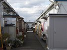 Doasný obytný komplex Izumitamatsuju, kde ijí peváné lidé evakuovaní z...