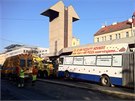 Vulgární autobus na Smíchovském nádraí vydrel jen jeden den.