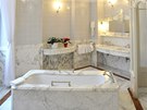 Císaské apartmá si vybírají eny kvli romantické koupeln s vanou obloenou