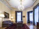I obývací pokoj Prezidentského apartmá má nádherné tukové stropy.