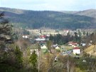 Obec Nové Heminovy leí v irokém údolí nedaleko Bruntálu.