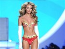 Candice Swanepoelová na pehlídce Victoria's Secret  (13. listopadu 2013)