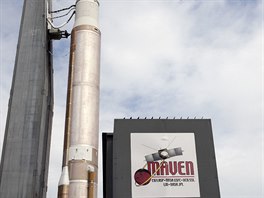 Pohled na p�ipravenou raketu Atlas V, která má v pond�lí 18. listopadu odlet�t...