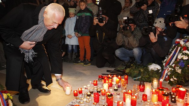 Vclav Klaus zaplil svku na Nrodn td (17. listopad 2013).