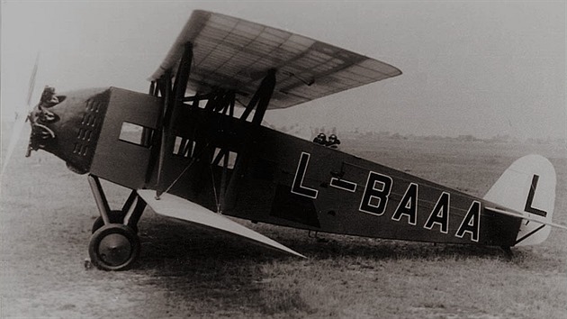 Aero A.23 z roku 1926 bylo spolen s Avi BH.25 (ty pouvala eskoslovensk leteck spolenost, zaloen roku 1927) prvnm letadlem tuzemsk konstrukce s toaletou na palub. Musme si vak uvdomit, e toto primitivn zazen bylo zakoneno trubkou stc pod letadlem do volnho prostoru. Natst nen znm ppad, e by nkdo na zemi kvli tomu piel k sebemen jm. U SA ltalo 7 kus A.23, zejmna na vnitrosttn pten lince Praha - Uhorod. Pepravn kapacita letadla byla 5 a 6 cestujcch.