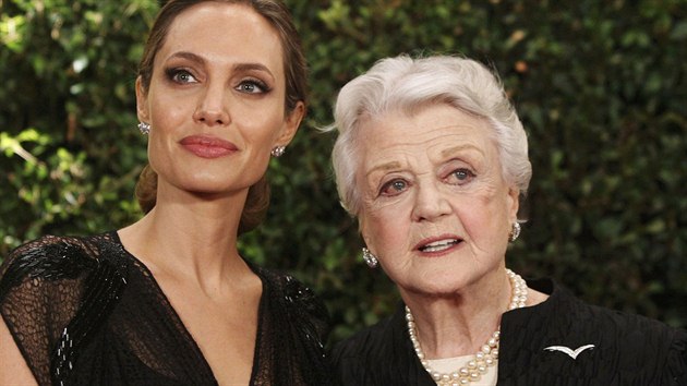 Čestné Oscary dostaly v sobotu 16. listopadu 2013 americká herečka Angelina Jolie a britská herečka Angela Lansbury.
