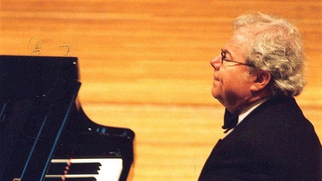 Firkunho festival zahj americk pianista s polskmi pedky Emanuel Ax.