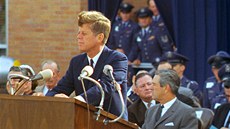 Zábry z dokumentu JFK: Poslední hodiny, který natoil televizní kanál National