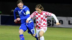 Jednou z opor chorvatského týmu na Euru bude Luka Modri� (vpravo)