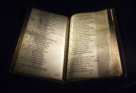 Kniha alm zvaná Bay Psalm Book se v New Yorku vydraila za rekordních 14,2