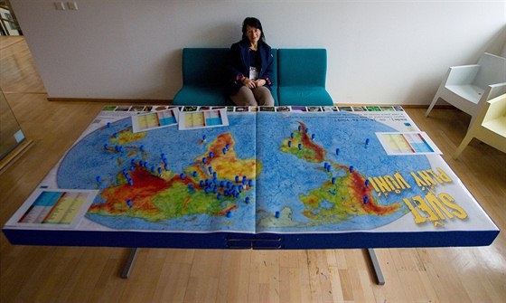 Mapu vůní celého světa vytvořila Irena Košková (na snímku). "Je nás taková...