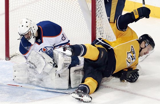 ILJA MUROMEC. Ruský branká Ilja Bryzgalov se vrátil do NHL v dresu Edmontonu