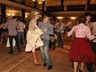 Jedna lekce taneních pro stedokoláky je vnovaná vdy country tanci. 