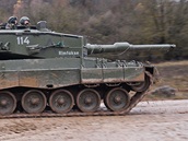 Nepřátelský tank Leopard norské armády během cvičení Sabre Junction II v...