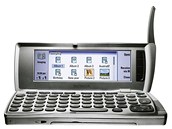 Nokia 9210 pila na trh v roce 2000. Mla vnitní barevný displej s rozliením...