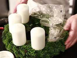 Kdy jsou na adventním vnci svíky, zaíná dalí zdobení. 
