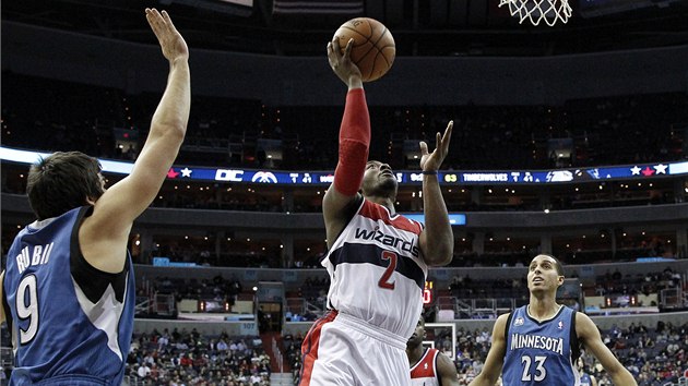 John Wall  z Washingtonu pohodln zakonuje v souboji s Minnesotou.